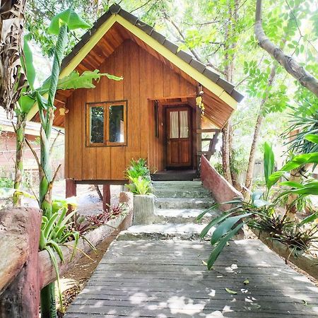 Oyo 604 Ruen Mai Horm Resort ترانغ المظهر الخارجي الصورة